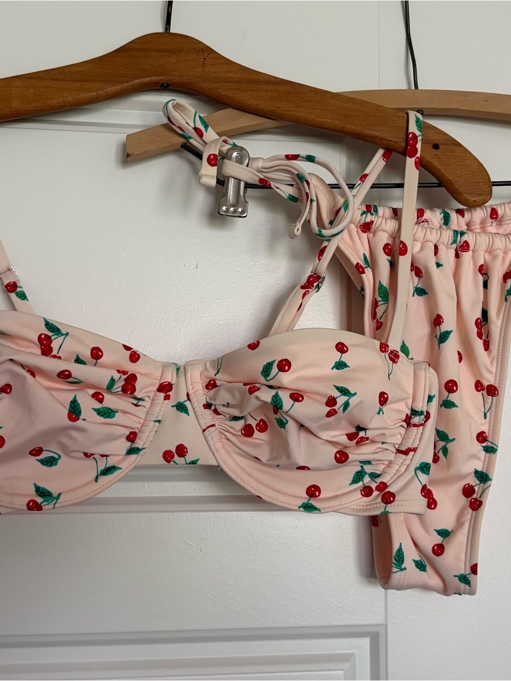 Bikini, cherry size M